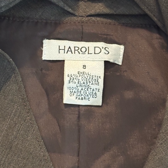 Harold's Brown Tailored Vest - Picture 2 of 11